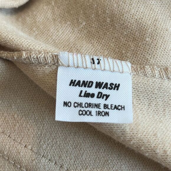 Vintage 70s/80s Gordon of Philadelphia V-Neck Short Sleeve Top - Picture 8 of 8